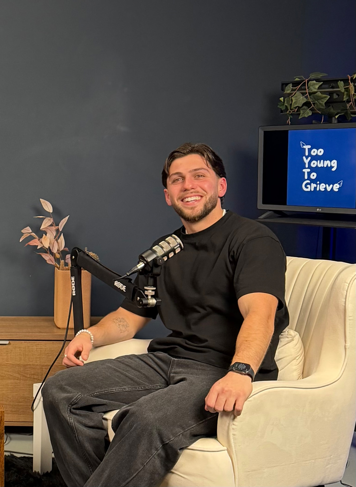 Luke Alfano recording a Too Young To Grieve podcast episode